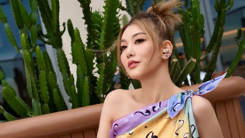 李彩桦近照曝光 与内地富商离婚后单身状态自在从容
