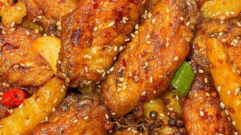 孜然鸡翅土豆条的家常做法 这样做更入味外酥里糯