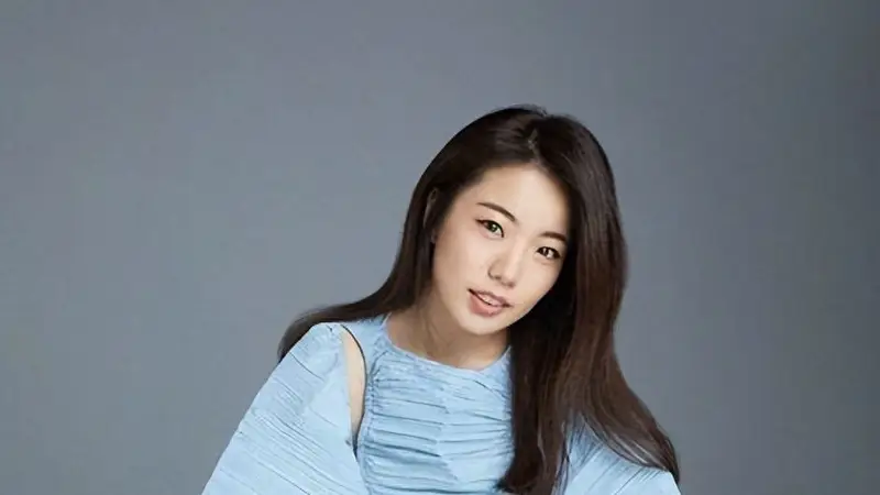贾平凹也没想到，他苦心捧起来的女儿，如今会被蒋方舟给拖下水