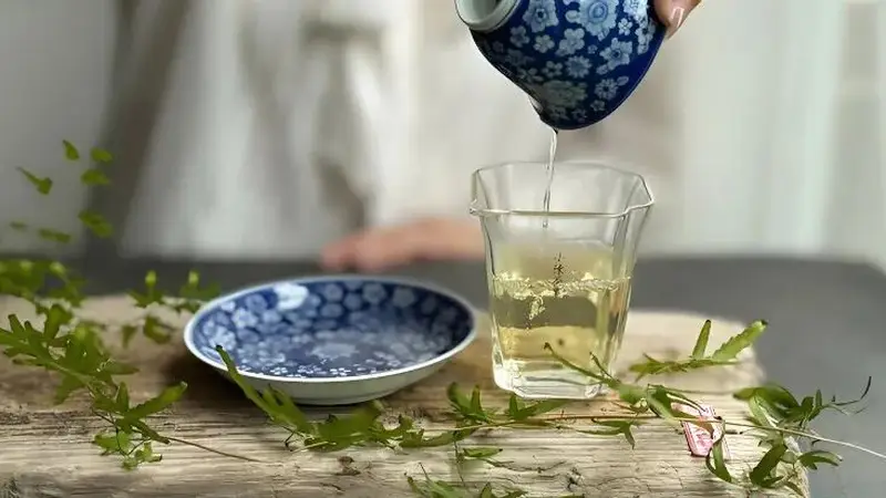 温度如何雕琢白茶的灵魂：从低温慢烘到中温适焙的风味密码