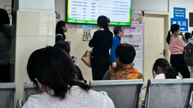浙江8岁童三亚返程面色蜡黄纳差 原非中暑劳累是过饱