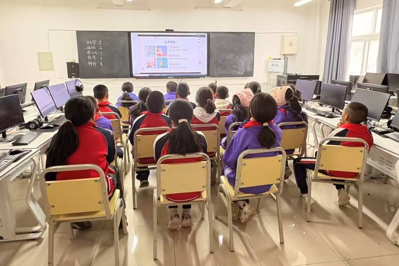 诵读正当时 “云端艺课”点亮高原诵读梦