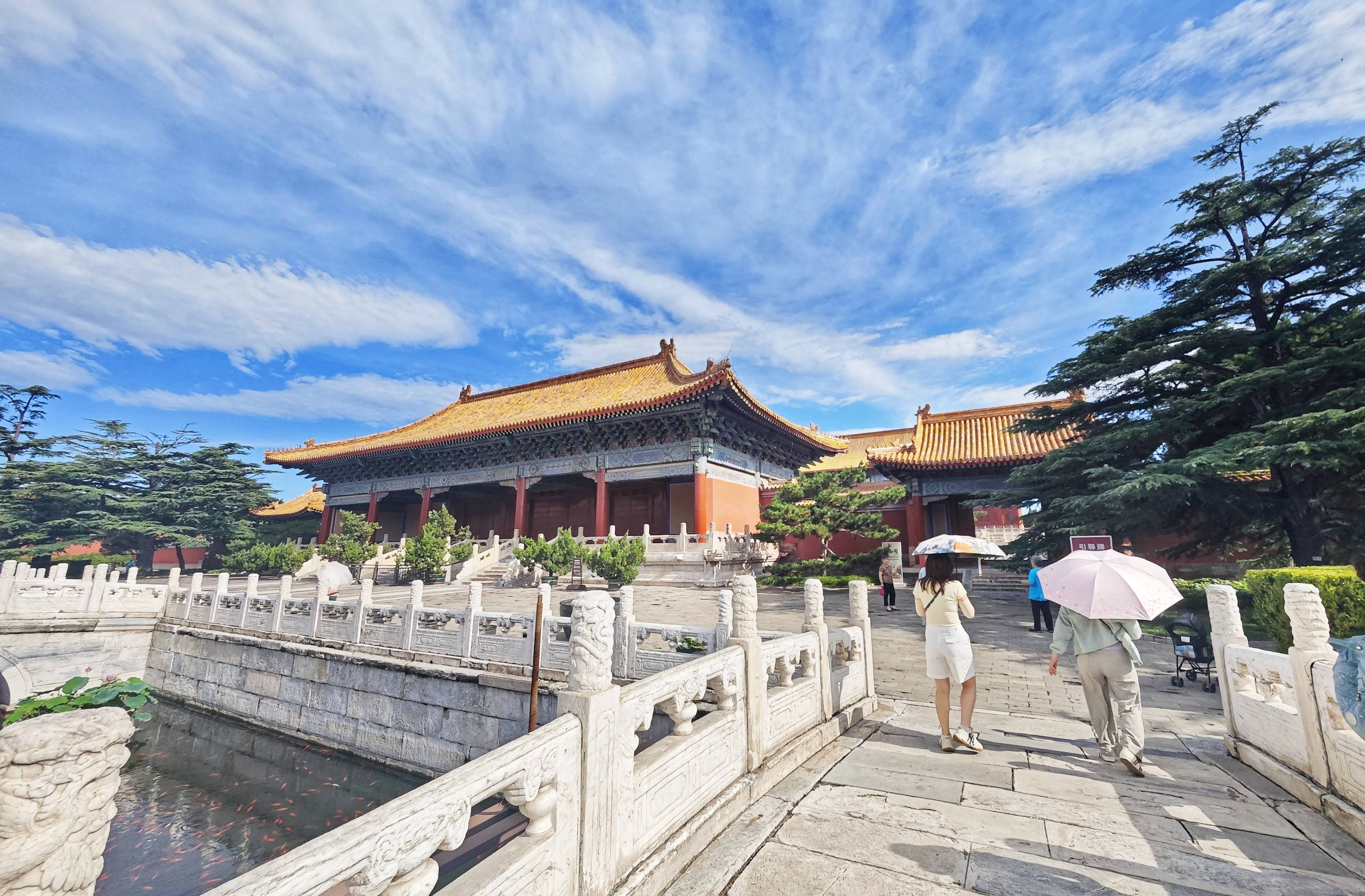 独属于京城的沉静诗意：晴日太庙，古殿静沐流云