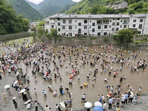 城口河鱼乡第十届农耕消夏康养季燃动夏日“凉经济”