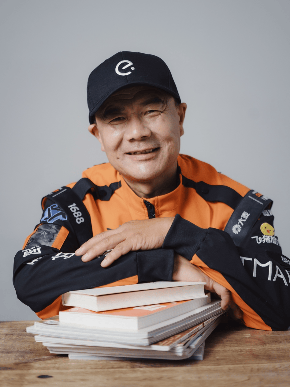 淘宝闪购城市骑士代言人王计兵 获得鲁迅文学奖